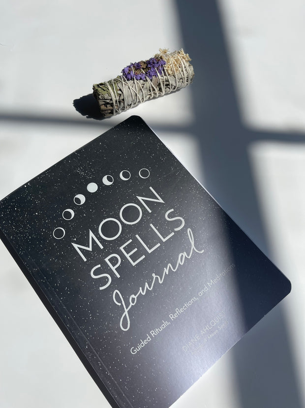 Moon Spells Journal: Guided Rituals and Reflections